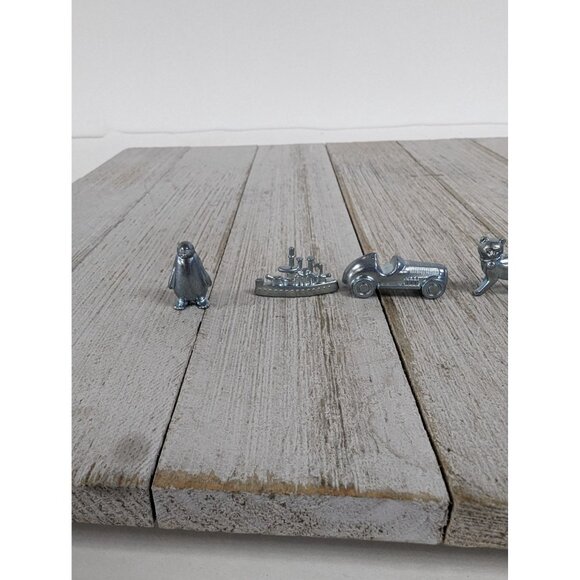 Vintage 2016 Monopoly Edition Game Replacement Tokens Pieces Movers Set of 8 - Picture 2 of 4